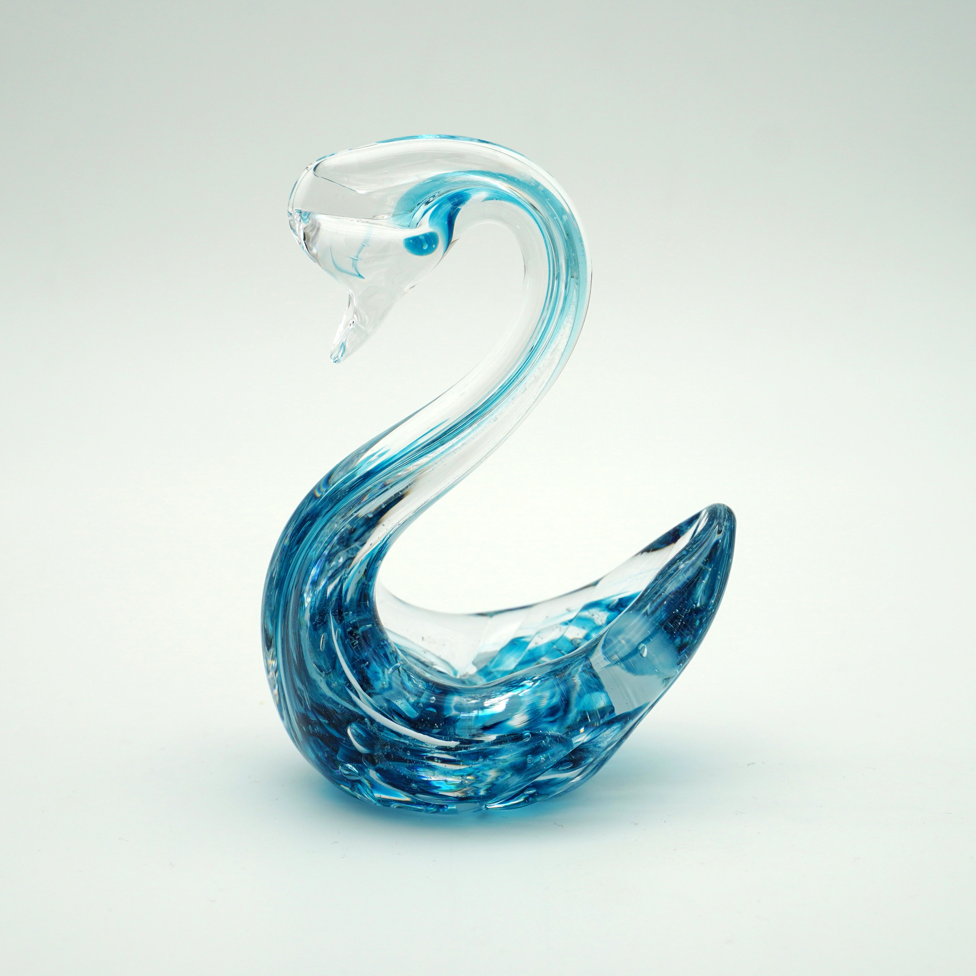 Cygne en verre sculpté
