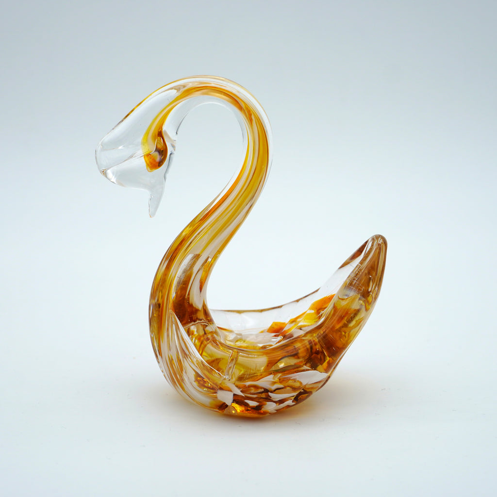 Cygne en verre sculpté