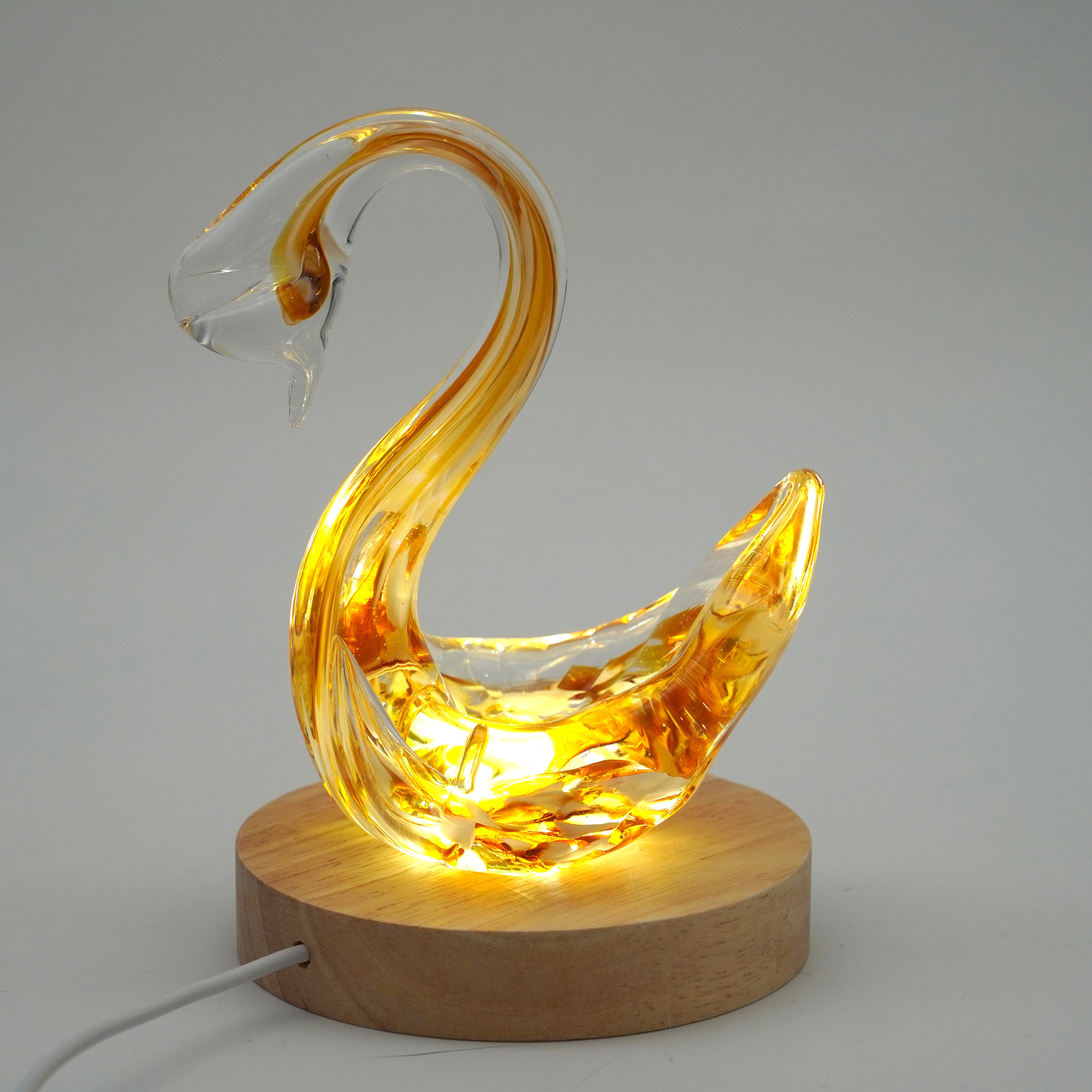 Cygne en verre sculpté