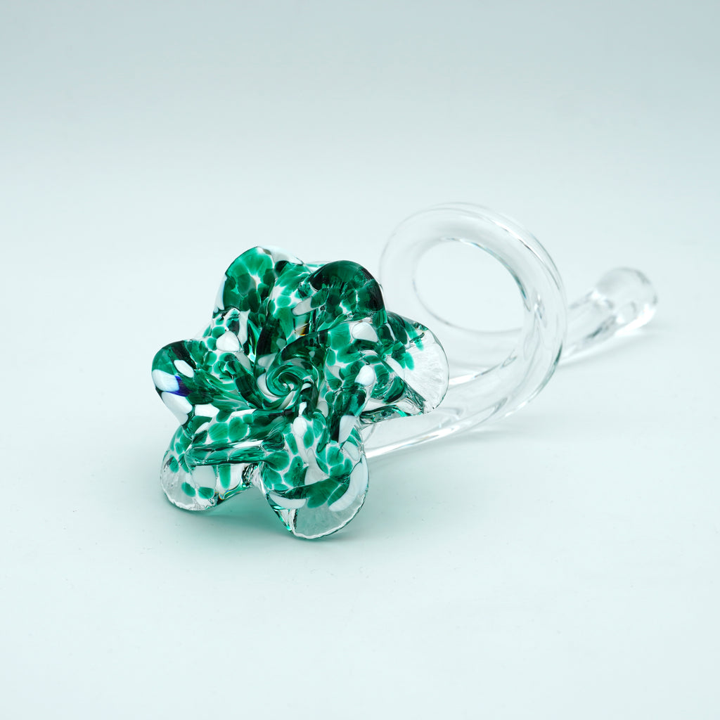 Rose en verre sculpté