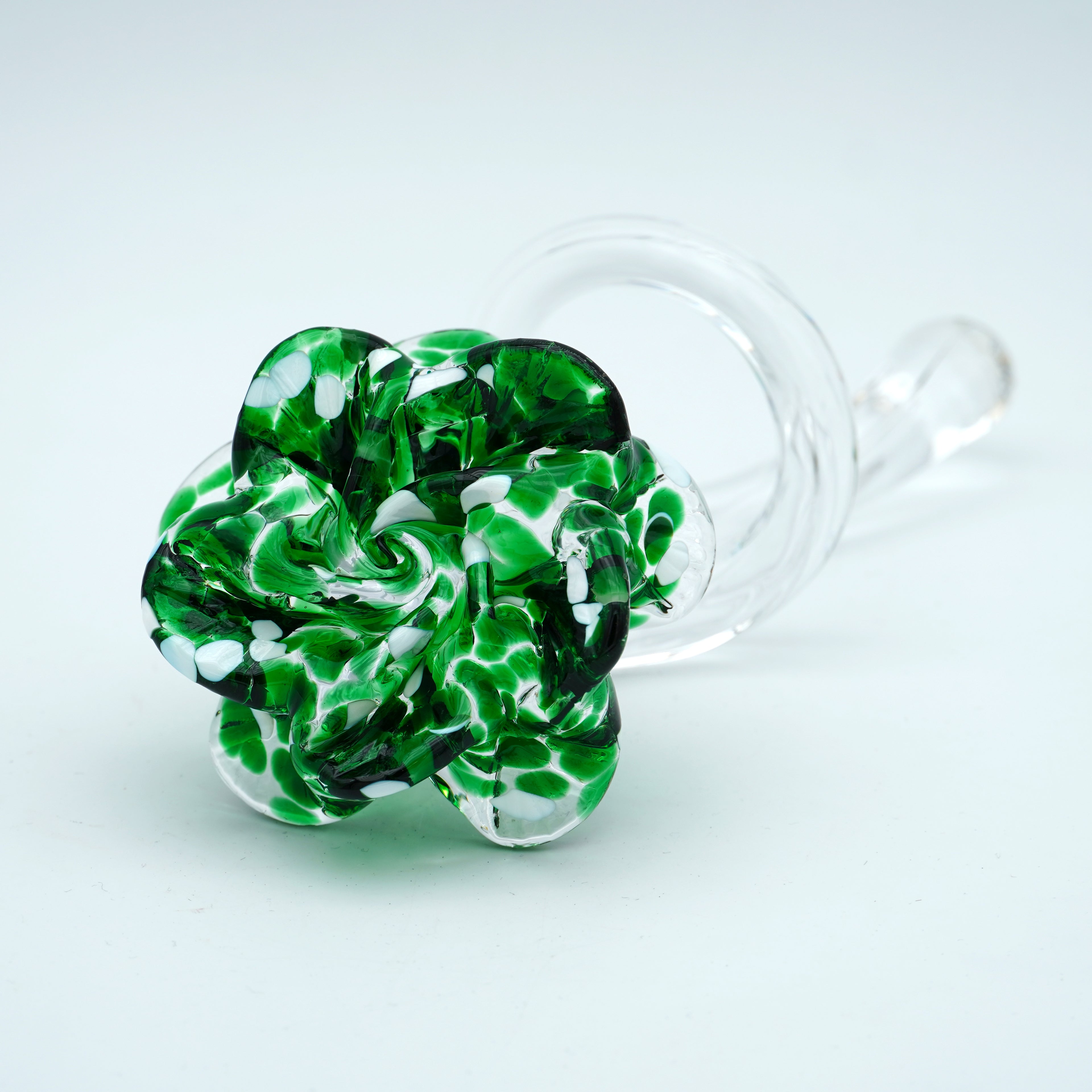 Rose en verre sculpté