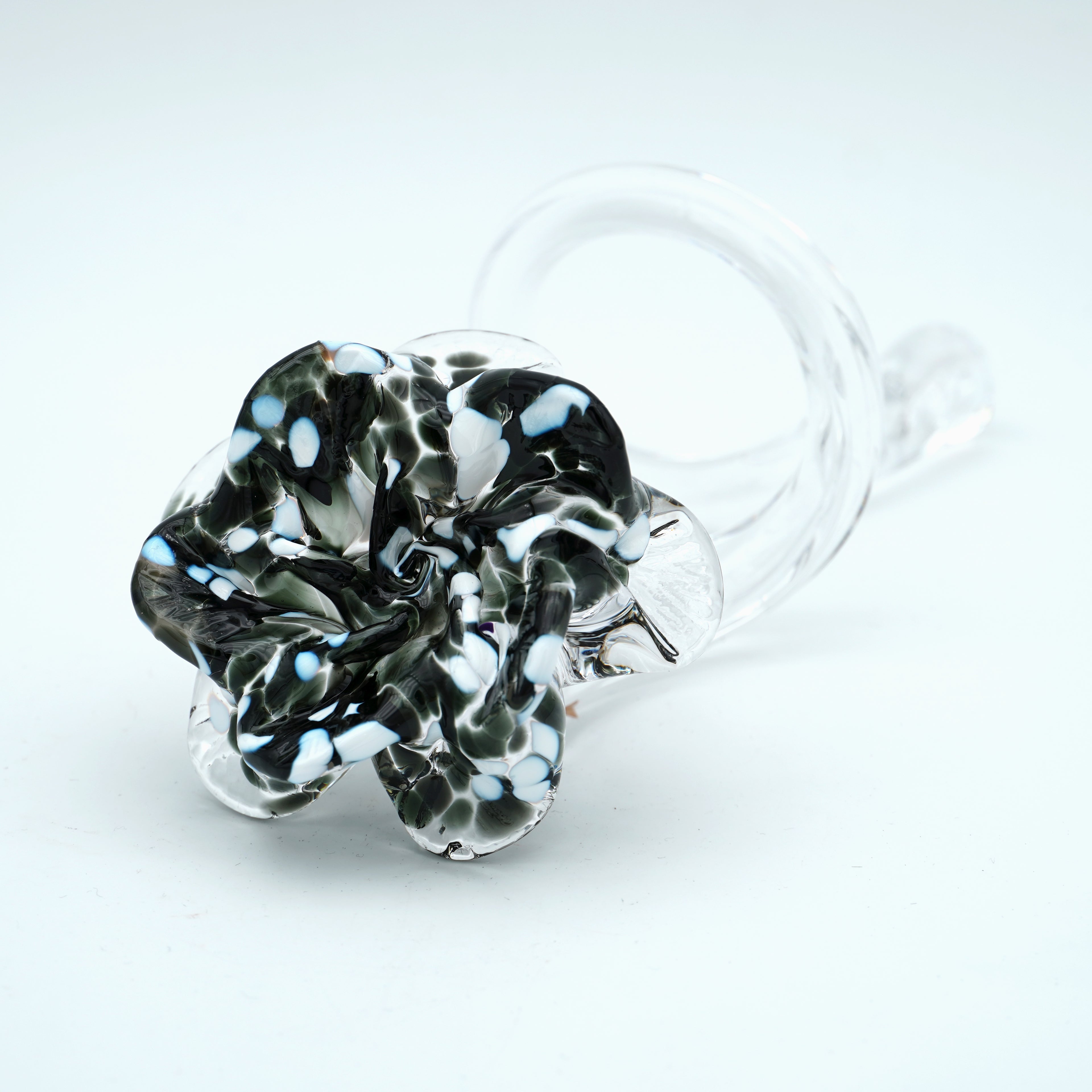 Rose en verre sculpté