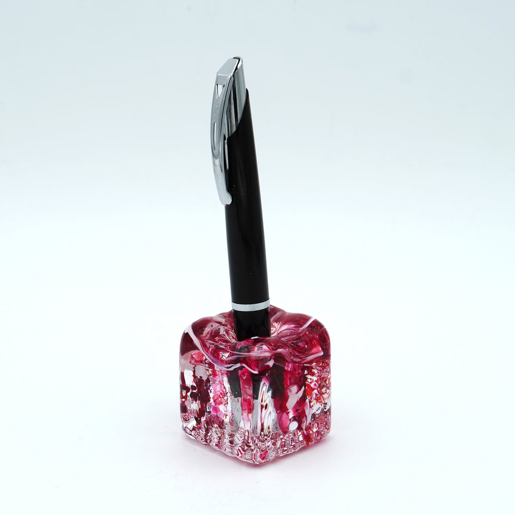 Porte stylo en verre sculpté