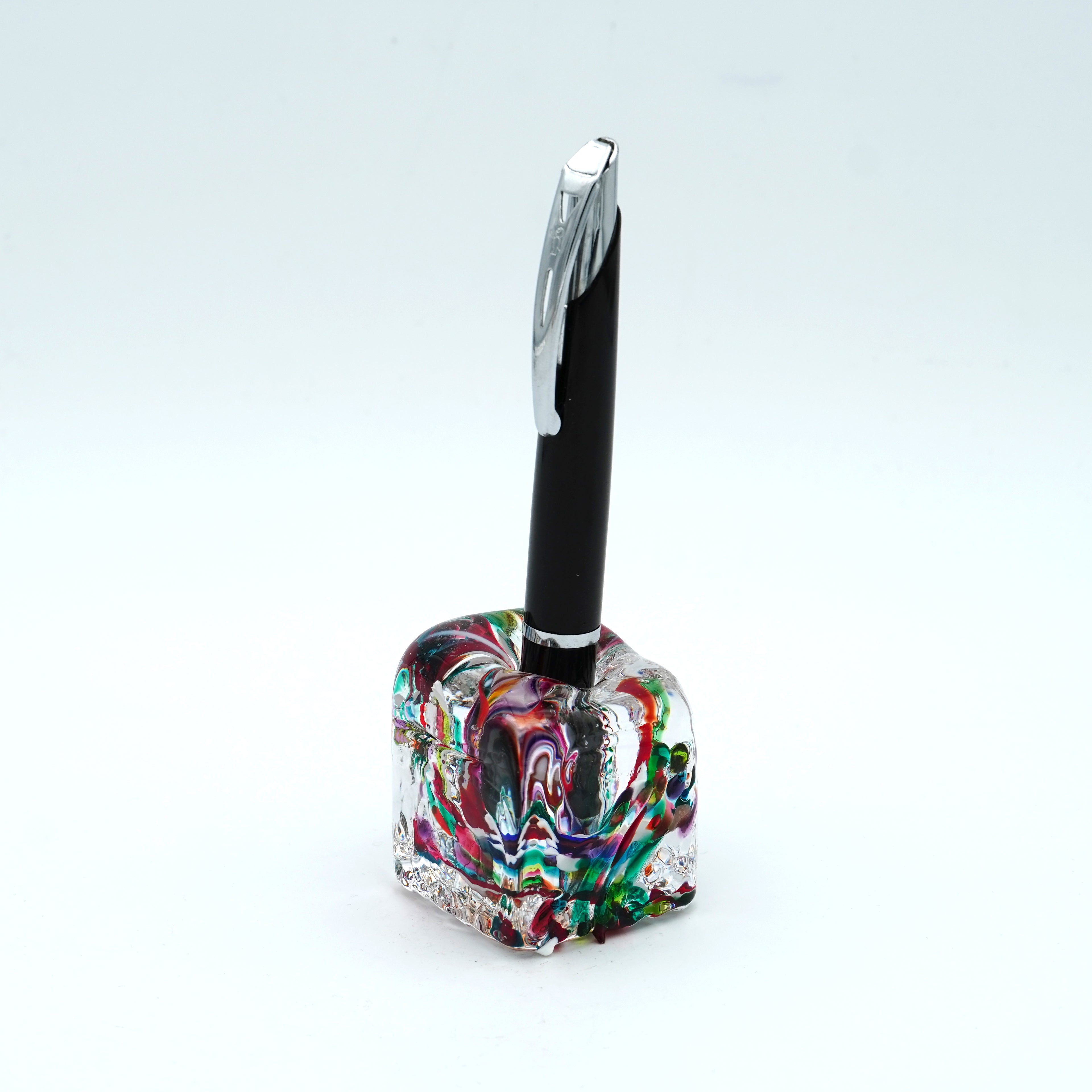 Porte stylo en verre sculpté