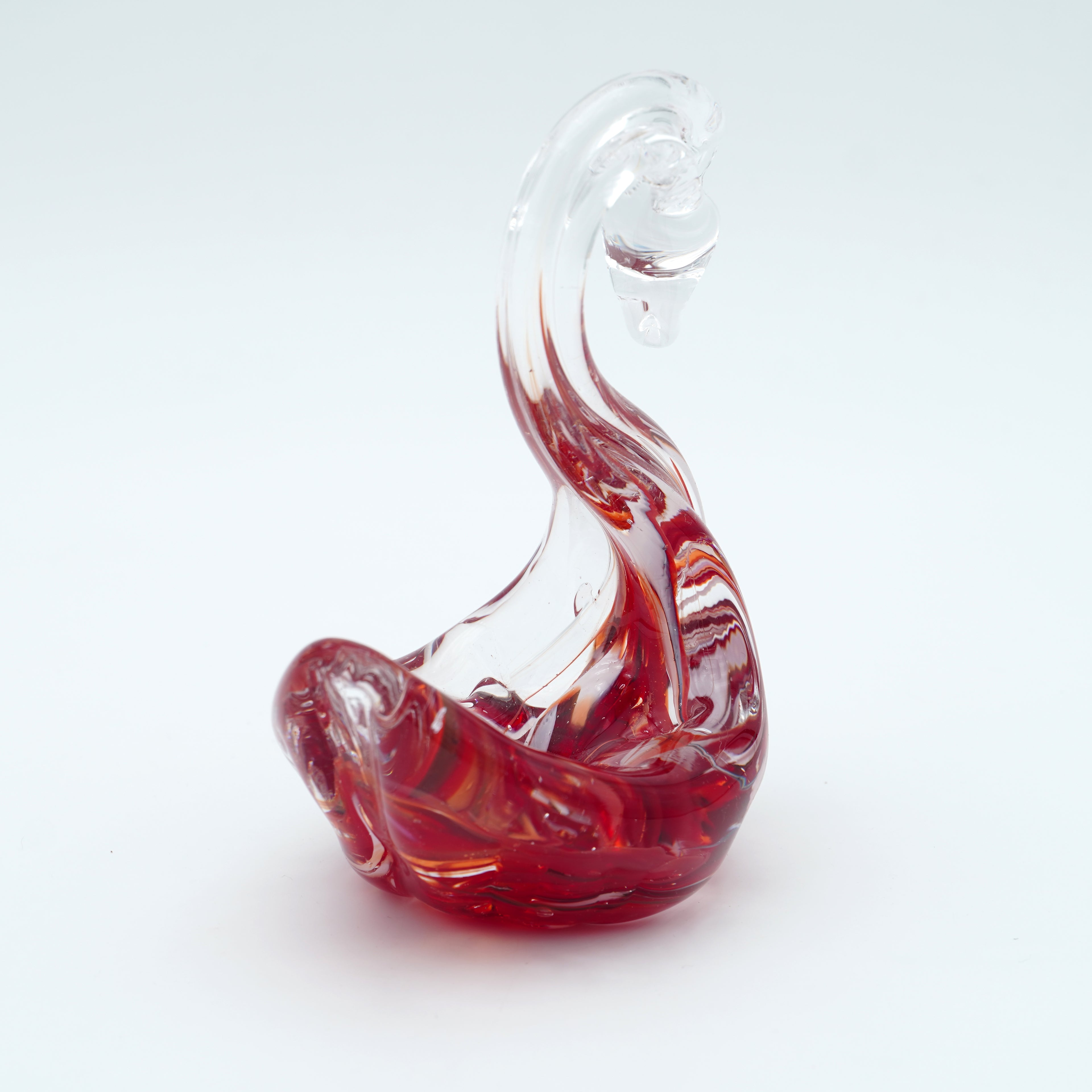 Cygne en verre sculpté